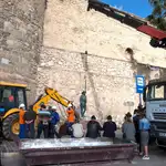 Retirada de la estatua de Franco en Melilla el pasado 23 de febrero