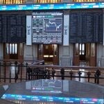 Un panel muestra la evolución del Ibex 35