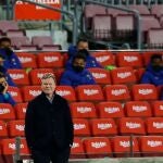 Koeman, durante un partido del Barcelona esta temporada. El técnico cree en la remontada en Copa ante el Sevilla