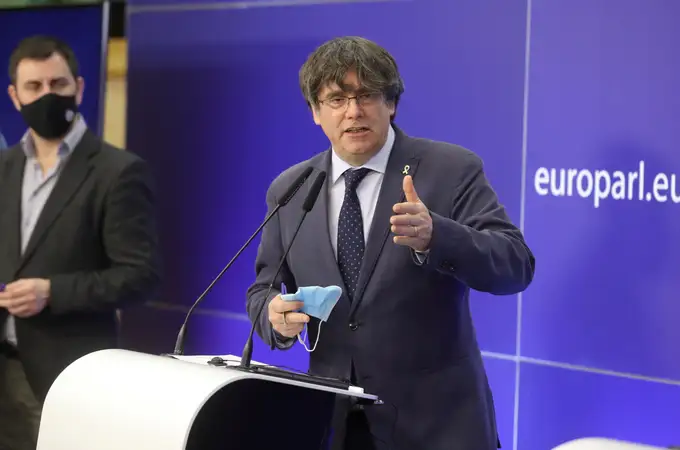 Puigdemont podrá ser detenido si el Parlamento Europeo le quita la inmunidad: la euroorden se reactiva de forma automática