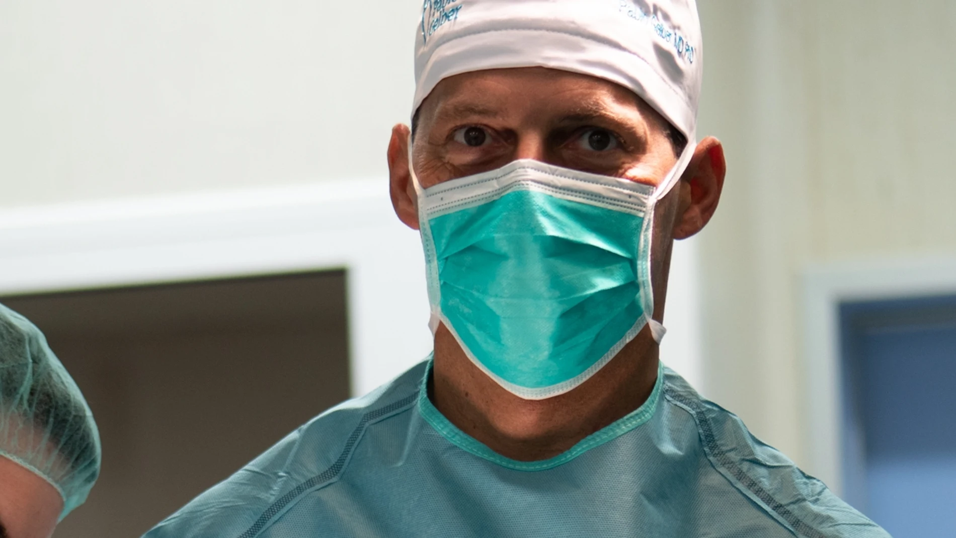 Dr. Pablo E. Gelber, especialista en Cirugía ortopédica y Traumatología de la Unidad de Rodilla del Hospital Universitario Dexeus de Barcelona