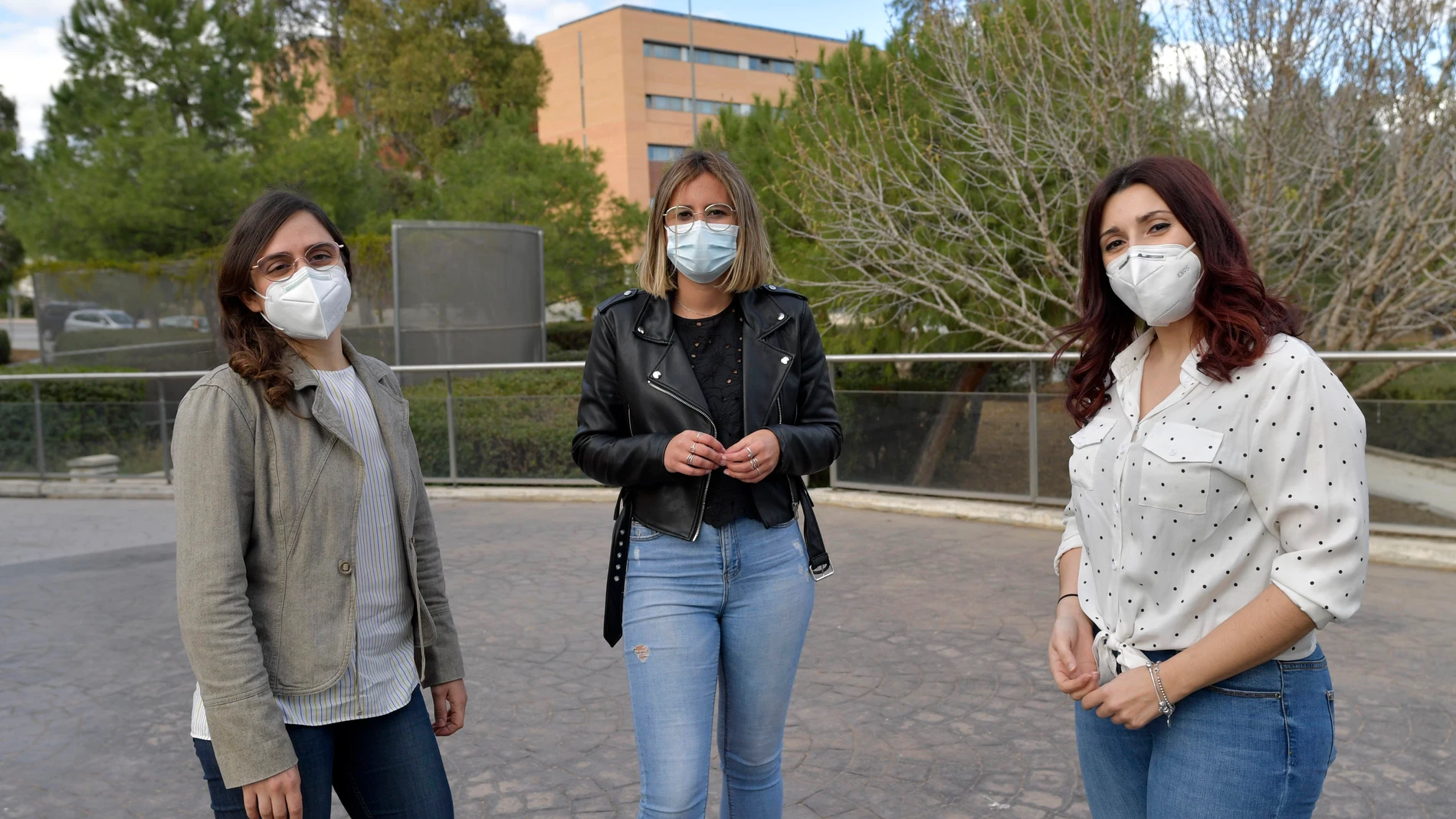 Aurora González Vidal, Lola Rodríguez Ruiz y María Alejandra Guerrero Rubio, de izquierda a derecha