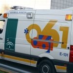 Imagen de una ambulancia de la Empresa Pública de Emergencias Sanitarias (EPES)