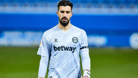Fernando Pacheco con el Alavés.