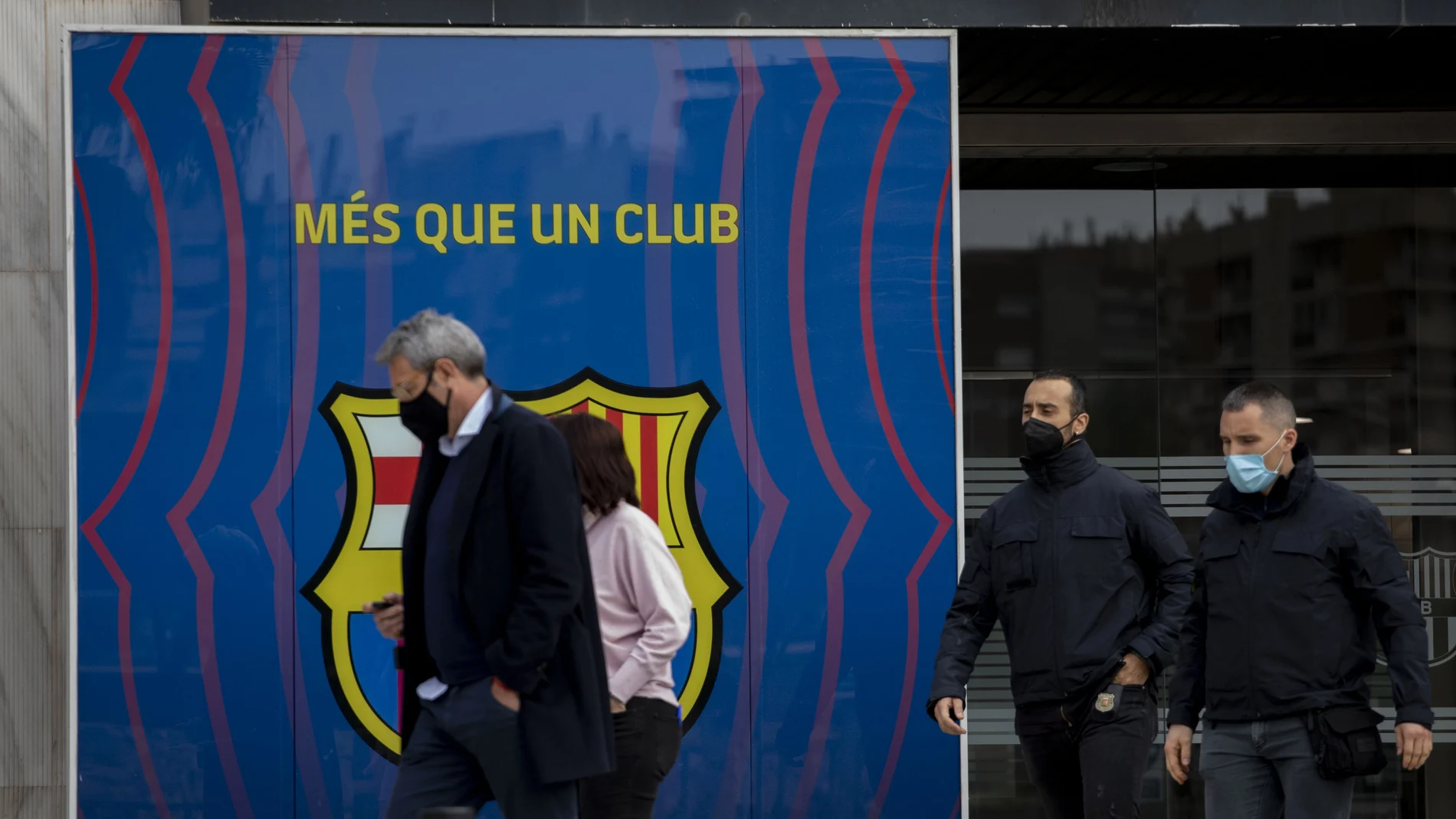 Los Mossos registraron la sede del club en el "Barçagate"