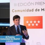 Enrique López Granados, presidente de Caledonian, tras recibir el premio
