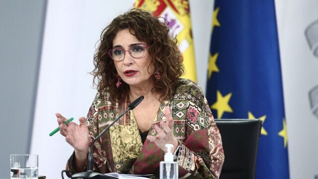 La ministra de Hacienda y portavoz del Gobierno, María Jesús Montero, durante la rueda de prensa posterior al Consejo de Ministros