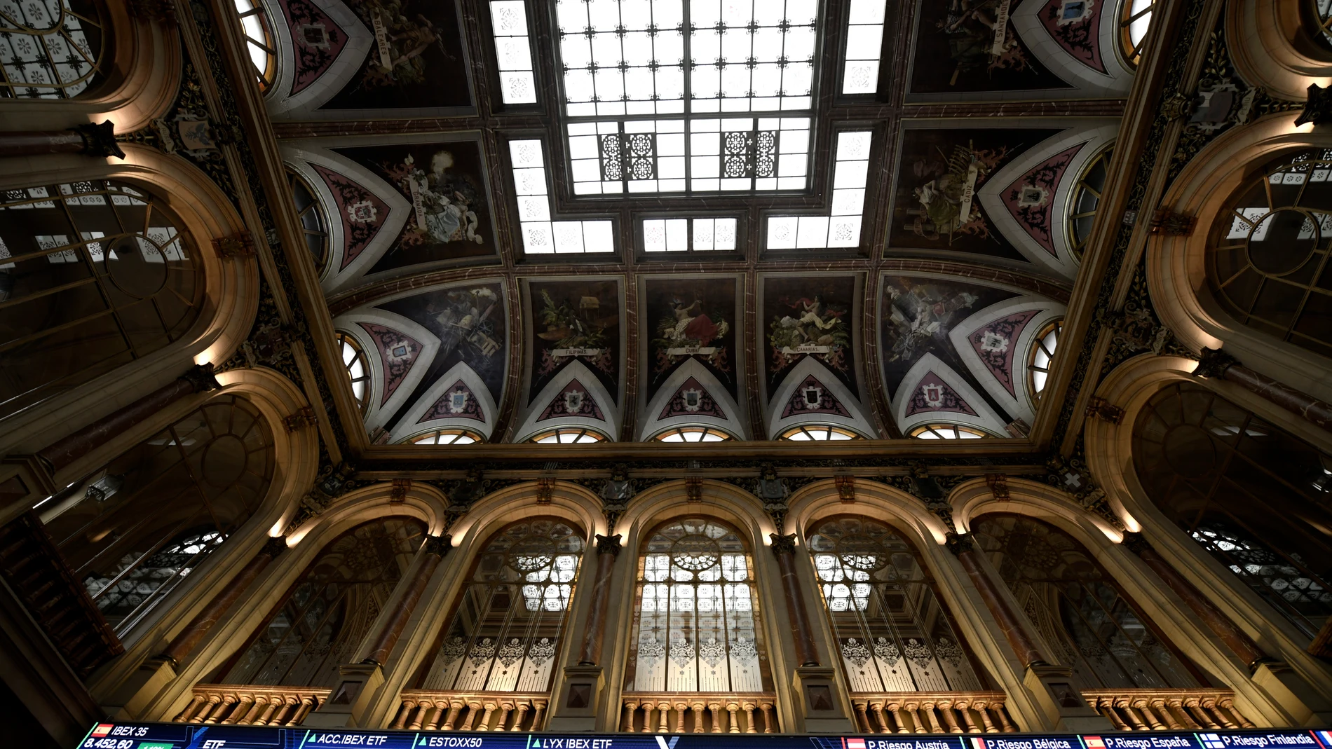 Interior del edificio de la Bolsa de Madrid