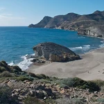 La playa de Mónsul, en Cabo de Gata-Níjar (Almería)
