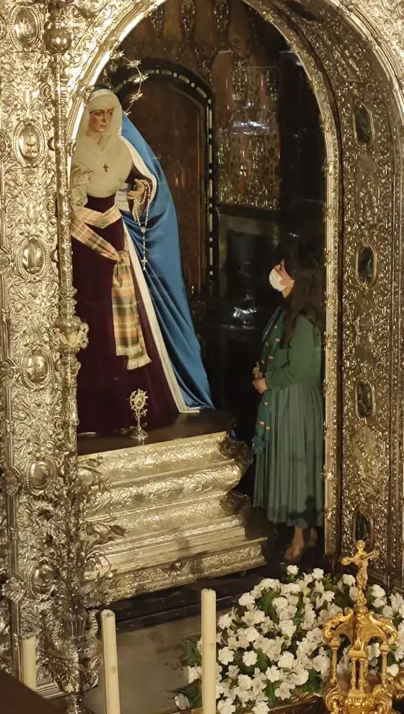 Olona, con la Virgen Macarena