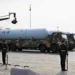 Misiles chinos en un desfile militar en 2019 en Pekín