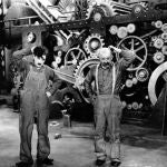 Fotograma de "Tiempos modernos", película de Charles Chaplin de 1936.