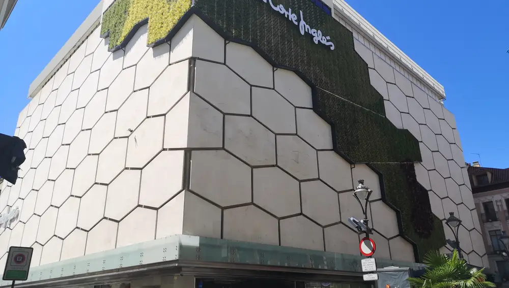 Centro comercial de El Corte Inglés de Valladolid que ha cerrado sus puertas