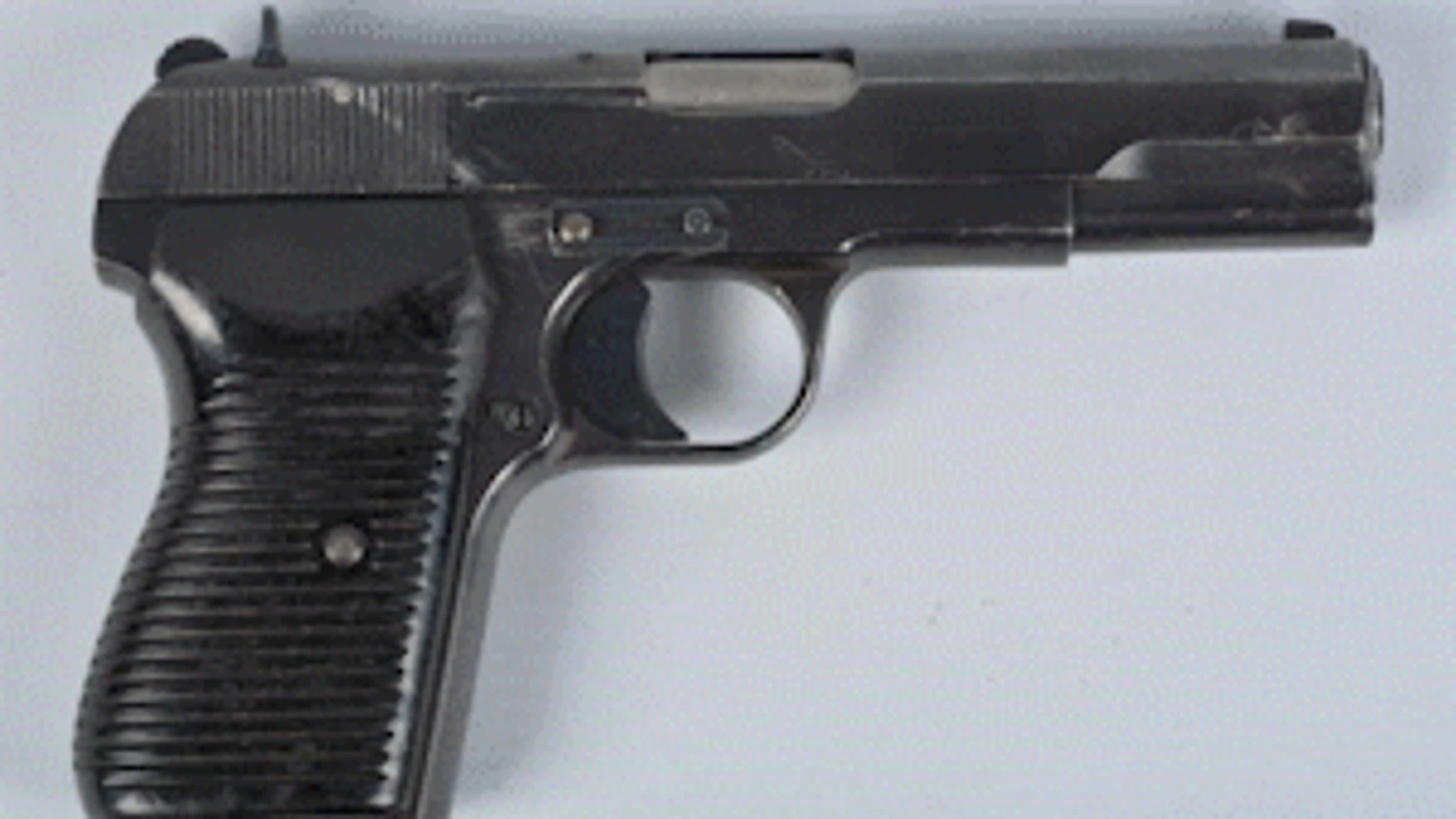 Pistolas y subfusiles, las armas favoritas de los crímenes de ETA