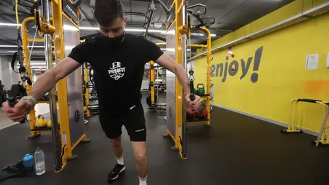 Un usuario de gimnasio