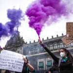 08 March 2021, Mexico, Mexico City: Women hold placards during a protest against violence towards women on International Women's Day and demand justice for unresolved femicides. Photo: Jacky Muniello /dpa08/03/2021 ONLY FOR USE IN SPAIN