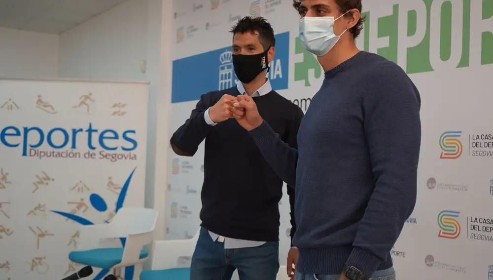 El piragüista, David Llorente; y el atleta, Javier Guerra