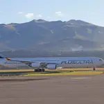 Un avión de la compañía Plus Ultra