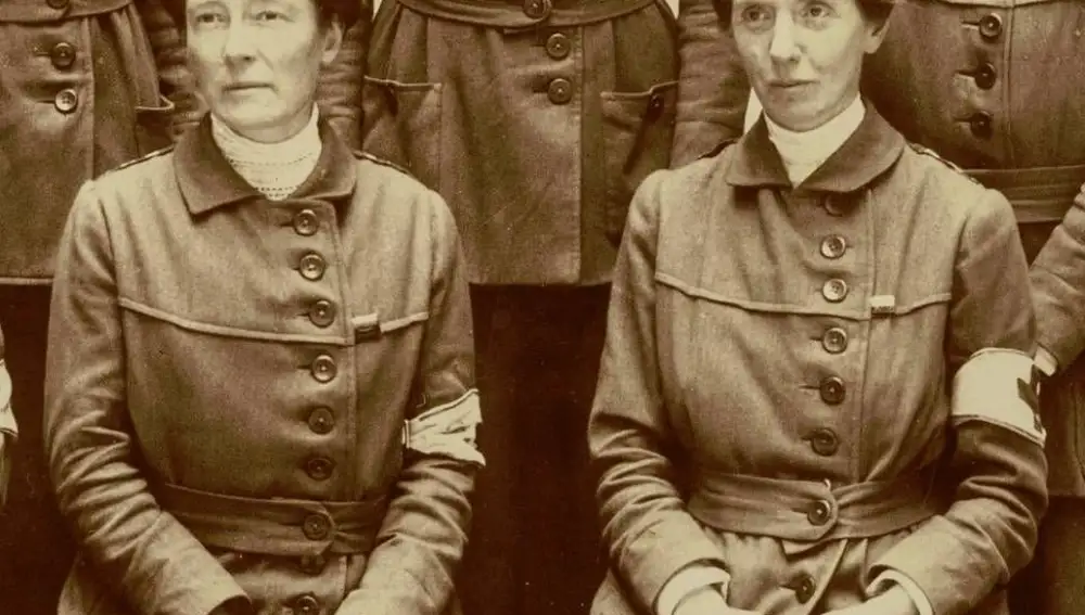 Flora Murray y Louisa Garrett Anderson, dos sanitarias británicas