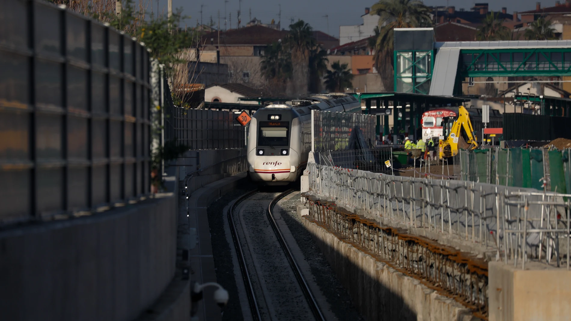 Imagen del inicio de la circulación de trenes en el túnel soterrado de la estación de El Carmen de Murcia