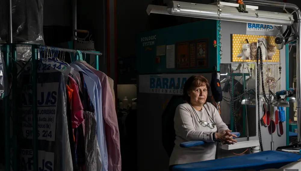 Mari Carmen Salas traspasa su negocio de tintorería