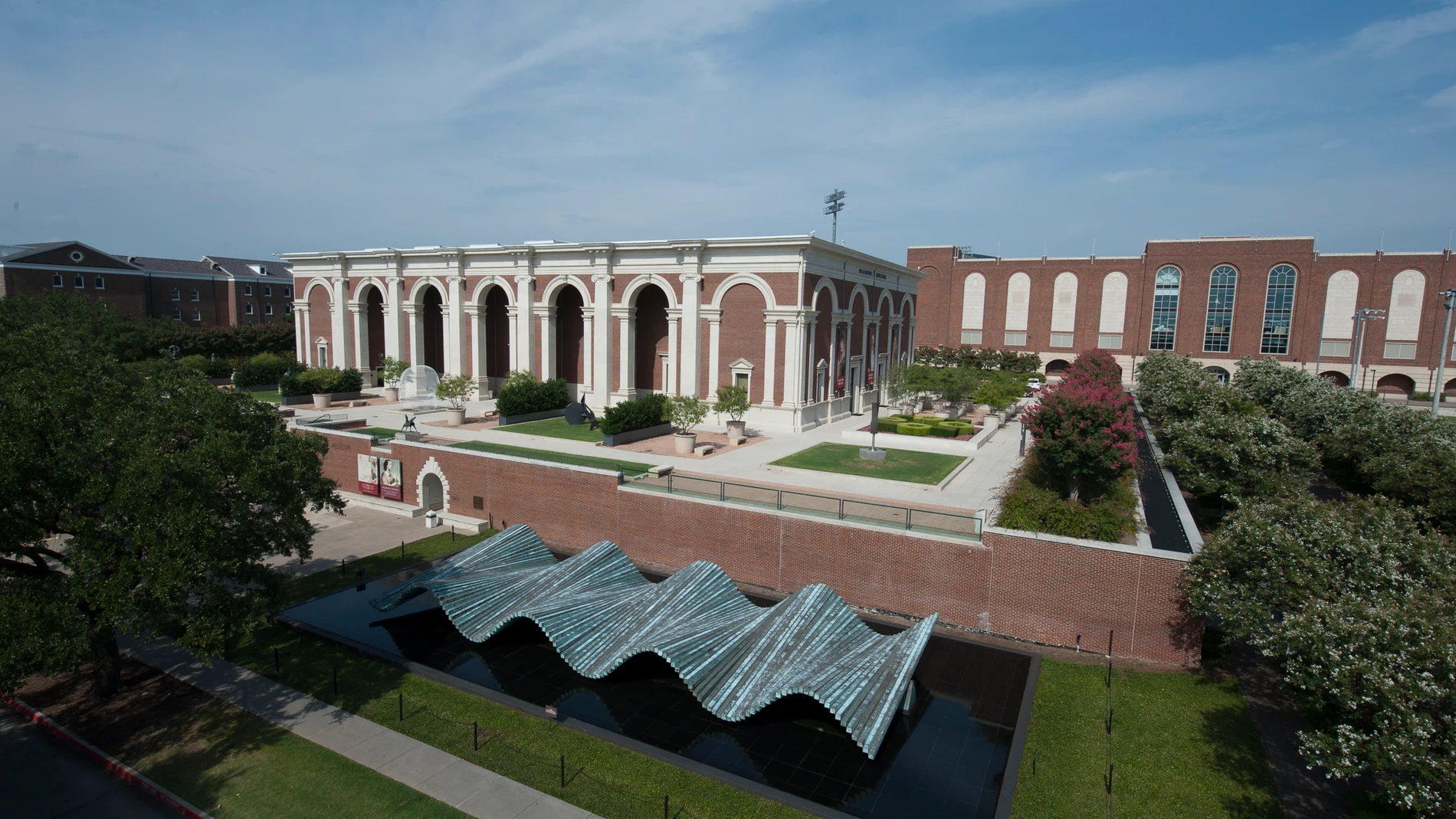 Vista exterior del Museo Meadows de Dallas