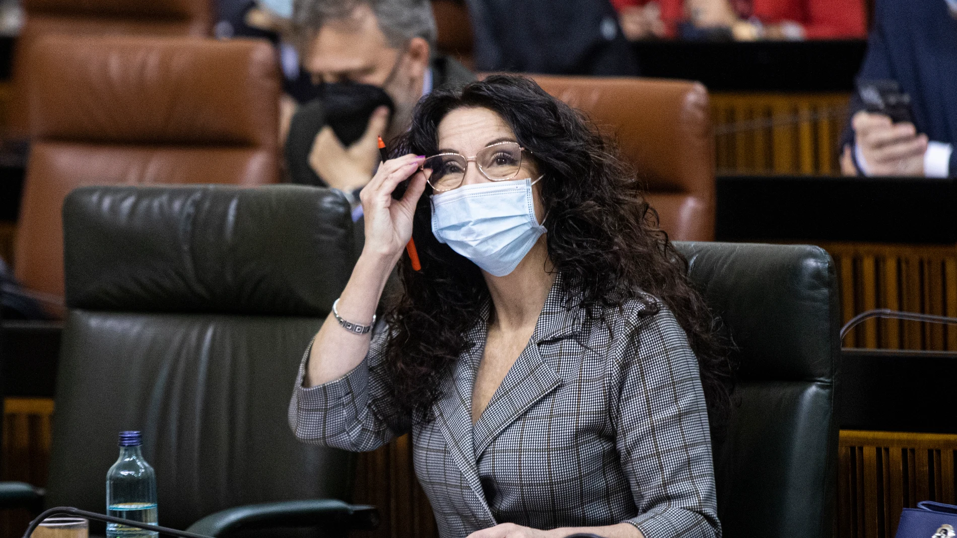 La consejera de Igualdad, Rocío Ruiz, en la sesión de control al gobierno en el pleno del Parlamento andaluz