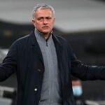 José Mourinho, en el último partido del Tottenham en la Liga Europa