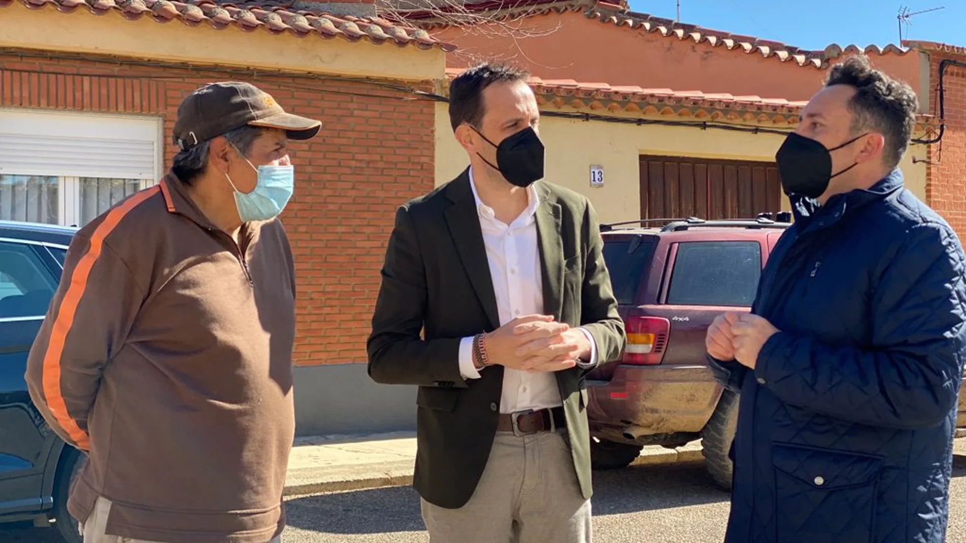 Conrado Íscar durante su visita a Villanueva de los Caballeros