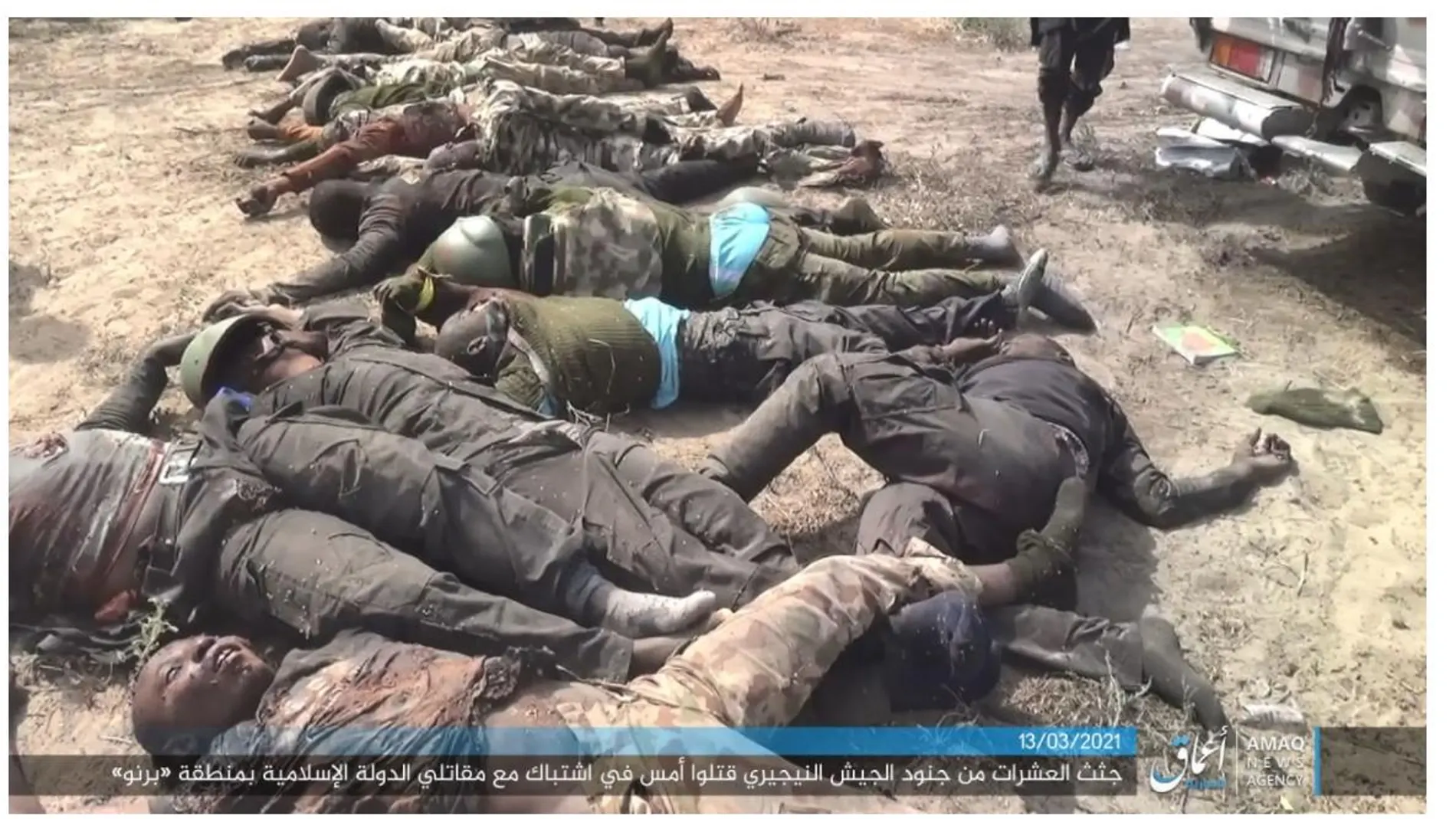 LOs terroristas alinearon los cadáveres antes de fotografiarlos