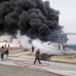 Momento de la explosión de un contenedor en la ciudad tunecina de Gabes