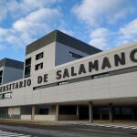 Puerta exterior del Complejo hospitalario de Salamanca