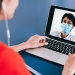 Desde el año 2020, la situación de salud a nivel mundial ha reformado la aplicación de algunas profesiones. El área de la medicina, se ha visto en la necesidad de idear nuevas estrategias de consulta.