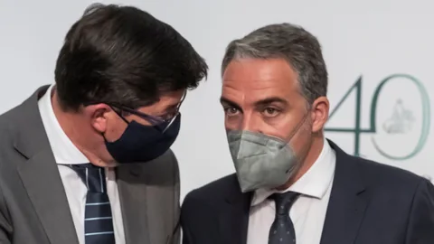El vicepresidente de la Junta, Juan Marín, a la izquierda, junto al portavoz del Gobierno andaluz, Elías Bendodo