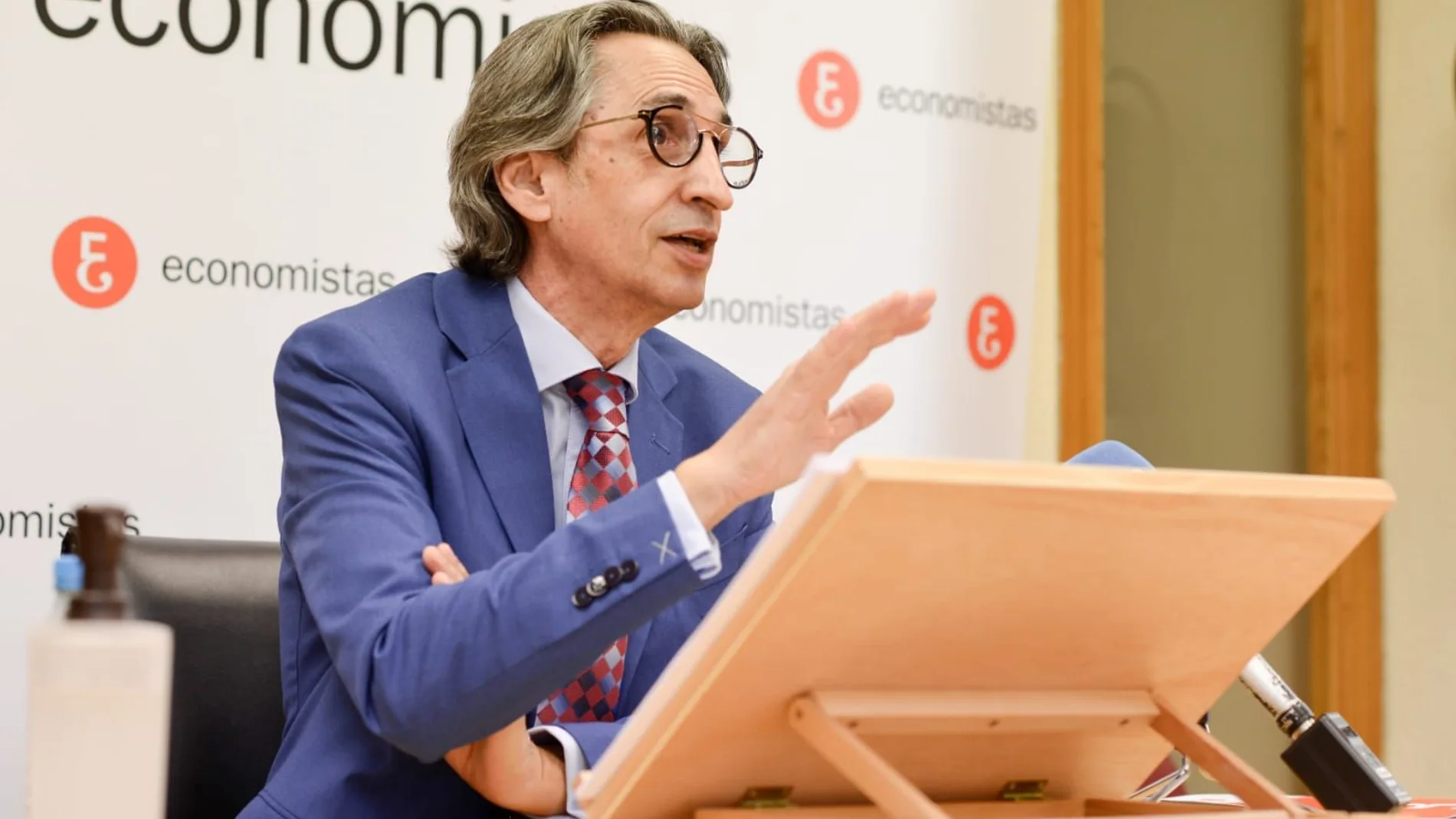 El decano-presidente del Colegio de Economistas de Valladolid, Palencia y Zamora (Ecova), Juan Carlos De Margarida