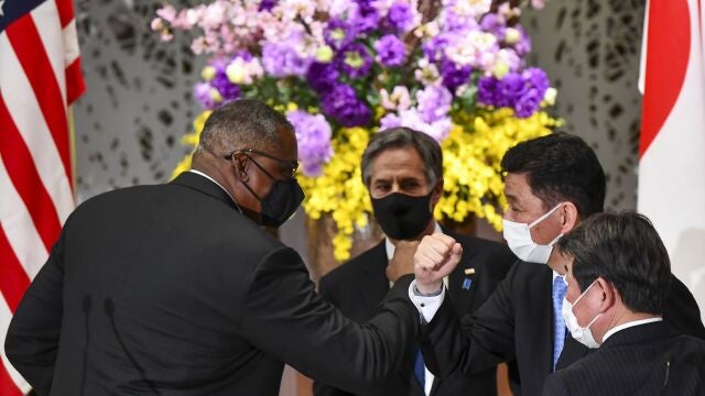 El secretario de Estado de EEUU Antony Blinken con el ministro de Exteriores de Japón Toshimitsu Motegi en Tokio