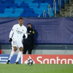 Varane, del Real Madrid, positivo por Covid