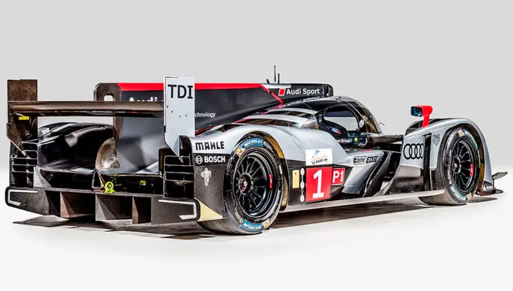 Audi R18 TDI Le Mans racer