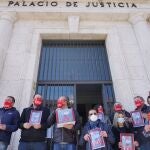 Protesta de los hosteleros frente a la Audiencia Provincial de Valladolid