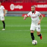 Nemanja Gudelj con el Sevilla.