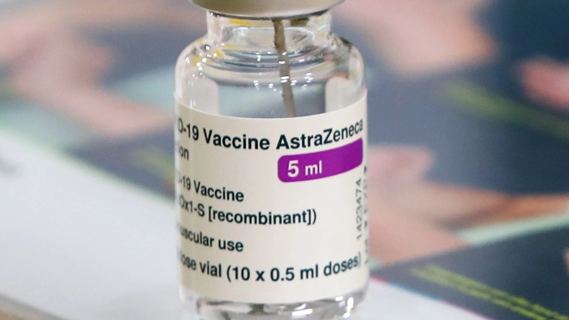 Vial de la vacuna de AstraZeneca