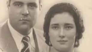 José Alabart y Fàbregues fue decapitado. En la foto junto a su mujer.