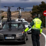 Control de trafico de la Guardia Civil a la altura de Ocaña en la Autovía de Andalucía, en el Puente de San José