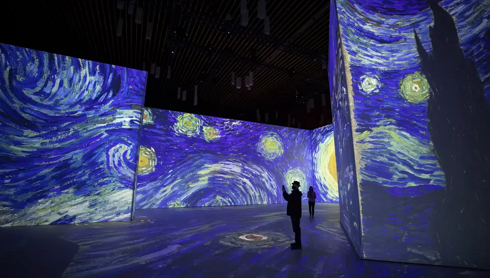 &quot;La noche estrellada&quot;, de Van Gogh, en una exposición inmersiva