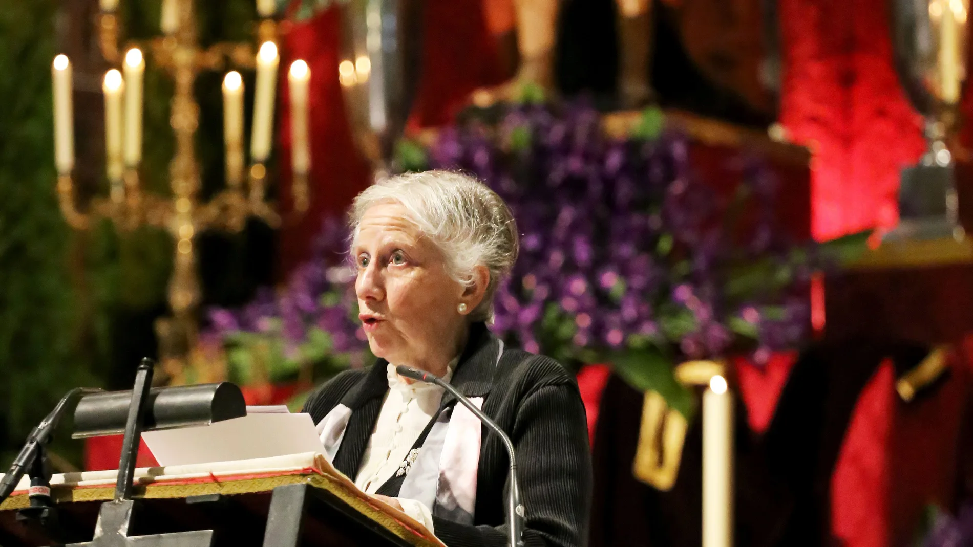 La historiadora María Antonia Fernández del Hoyo durante el pregón de la semana Santa de Valladolid