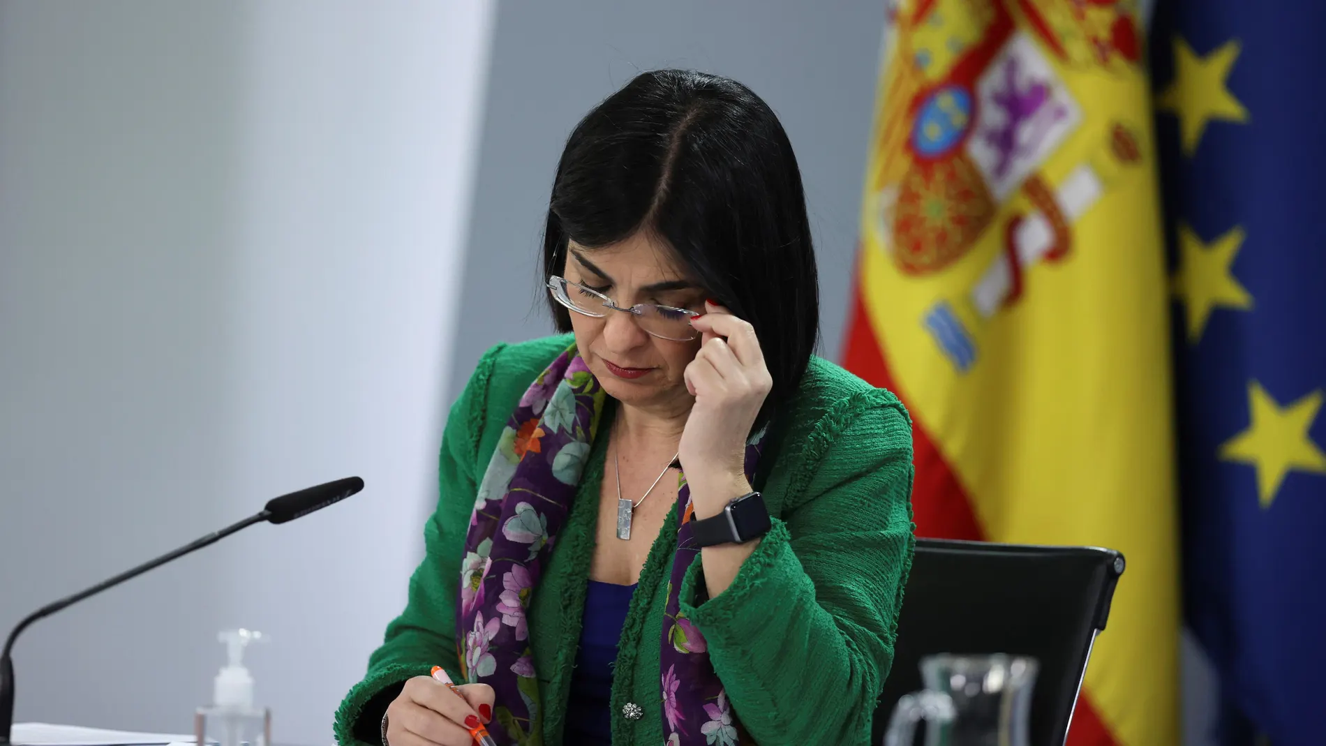 La ministra de Sanidad, Carolina Darias (c), ofrece una rueda de prensa tras la reunión del Consejo Interterritorial del Sistema Nacional de Salud