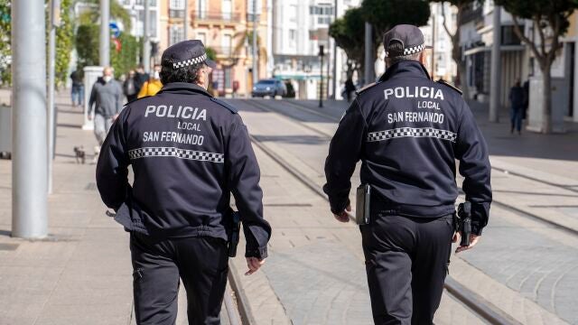 Dos policías locales de la localidad gaditana de San Fernando
