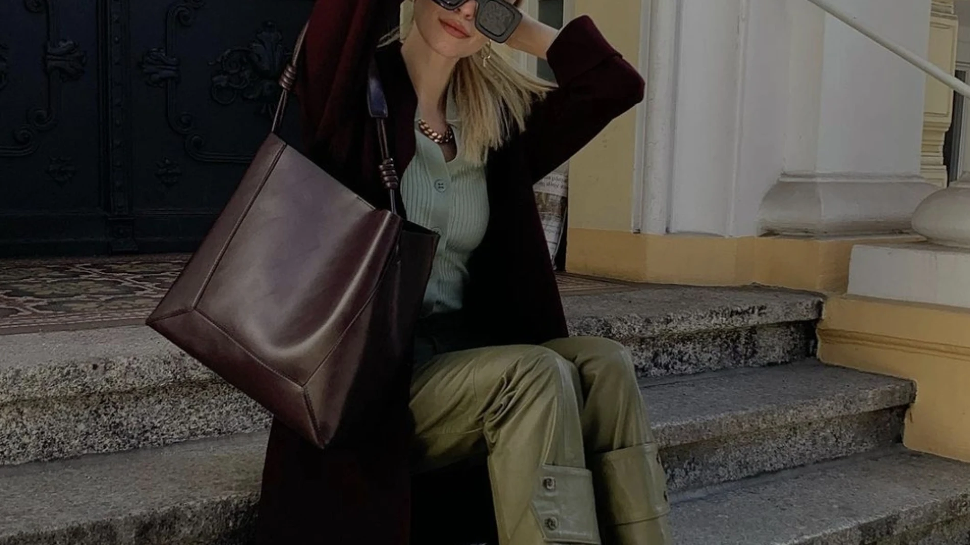 La influencer Leonie Hanne con sandalias de tacón/Instagram @leoniehanne