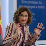 La ministra de Hacienda y portavoz del Gobierno, María Jesús Montero, en la rueda de prensa posterior al Consejo de Ministros