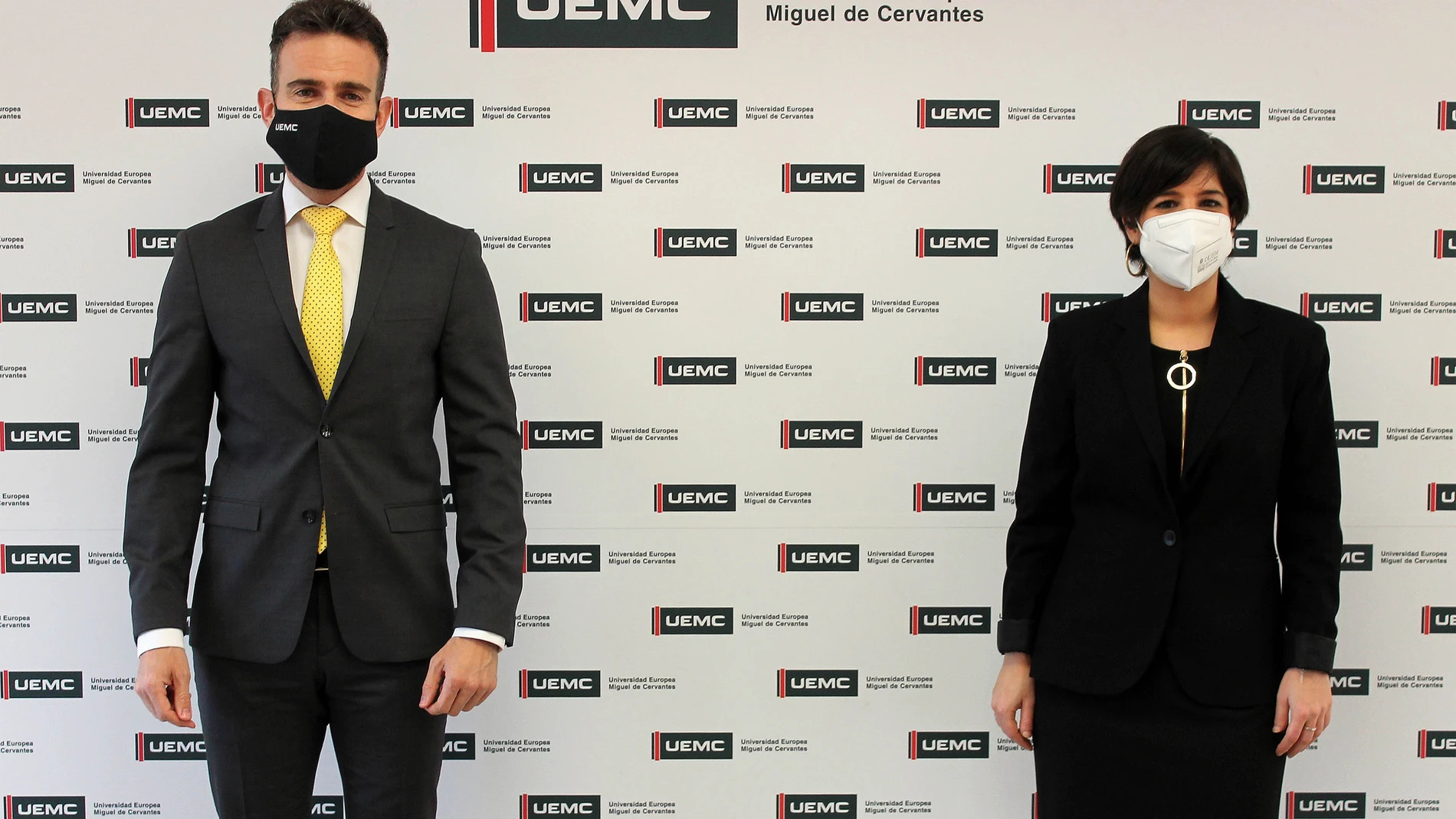 El rector de la UEMC, David García López, y la presidenta de Codinucyl, Naiara Carretero Lozano
